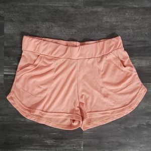 Pink Pocket Detailed Love Lounge Short